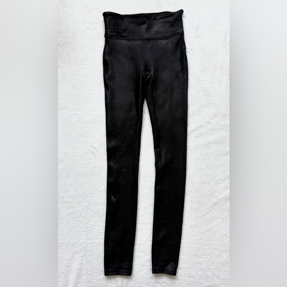 Spanx faux leather look leggings compression fit size xs